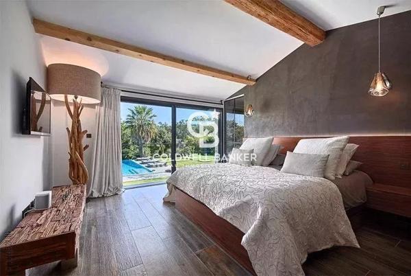 Maison 10 pièces à vendre St Tropez - 83990 / Réf: 86691250GM