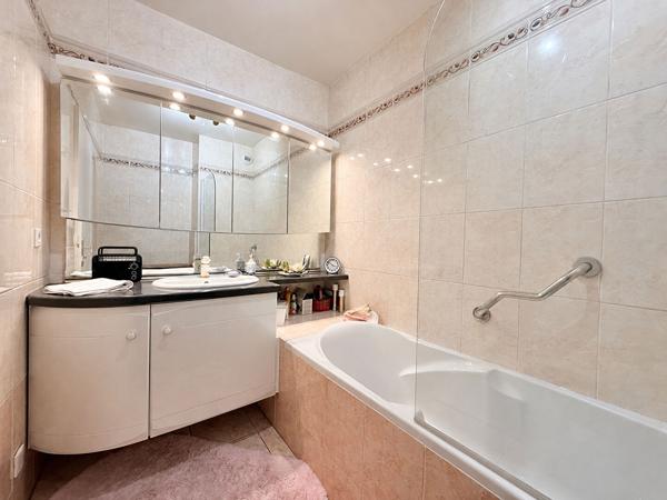Appartement Rosny Sous Bois 3 pièces 82 m2