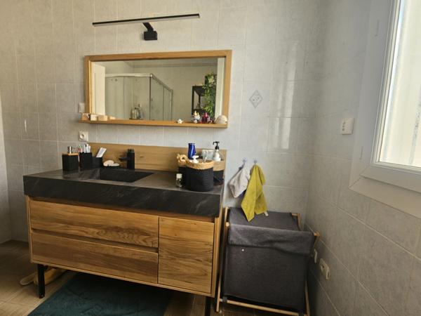 Appartement dernier étage - 34400 - Lunel-Viel