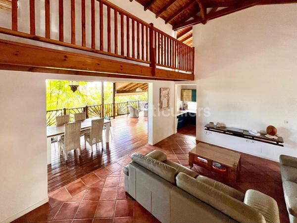 Vente Maison251 m² - 7 Pièces - SAINT FRANCOIS (97118)