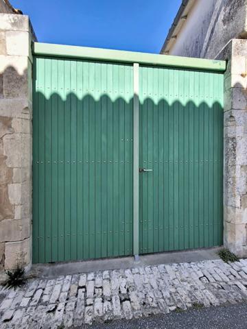 Sainte-Marie-de-Ré — Ensemble immobilier à fort potentiel
