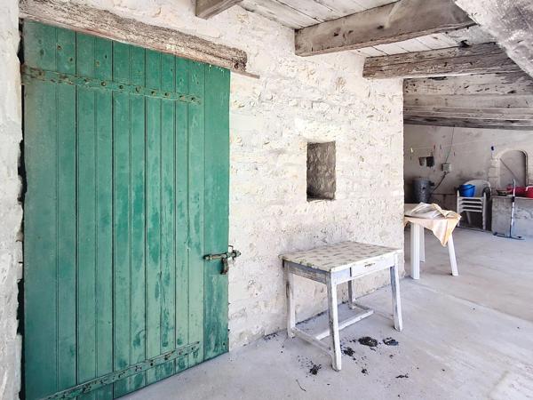 Sainte-Marie-de-Ré — Ensemble immobilier à fort potentiel