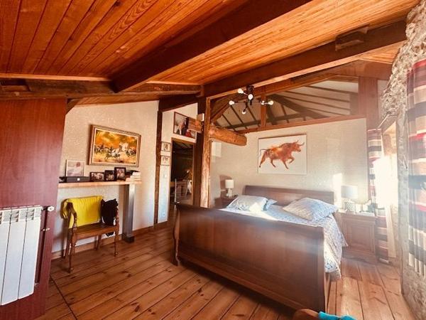 Maison ancienne Rivière-Saas-et-Gourby 205 m²