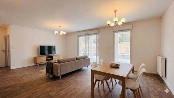 QUIMPER (29) ERGUE ARMEL - Appartement T4 de 95 m² habitables – Terrasse de 48 m² – Parking souterrain.