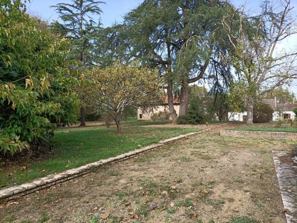 Maison à vendre |  Montpon-Ménestérol |  5 pièces | 189 m²