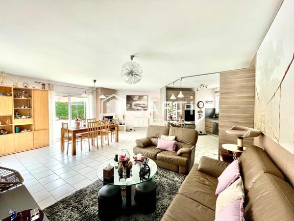 Maison 4 chambres, belle parcelle avec piscine et vue forêt