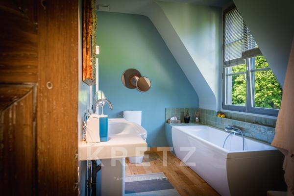 Manoir de style Louis XIII entièrement rénové