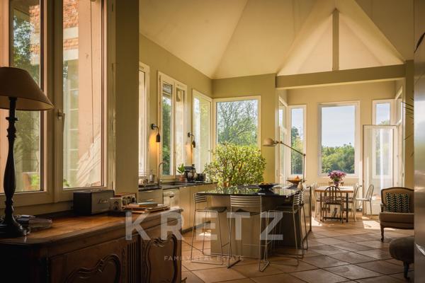 Manoir de style Louis XIII entièrement rénové