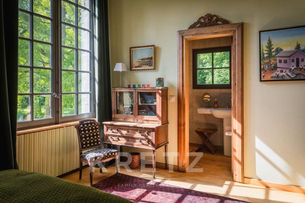 Manoir de style Louis XIII entièrement rénové