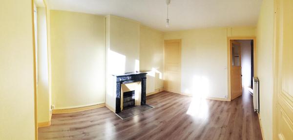 T3 PROCHE PLACE ROYALE,  
Nantes 44000