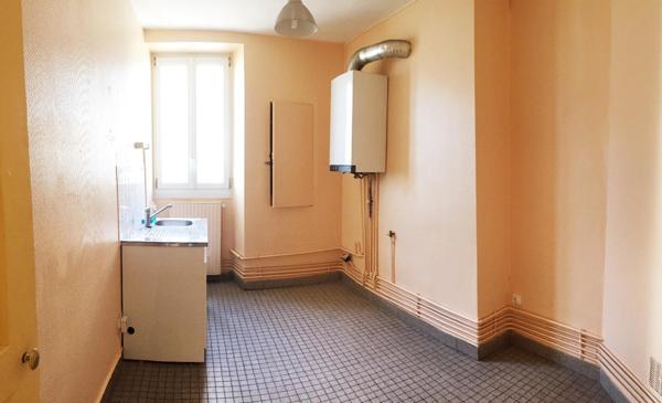 T3 PROCHE PLACE ROYALE,  
Nantes 44000