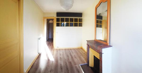 T3 PROCHE PLACE ROYALE,  
Nantes 44000