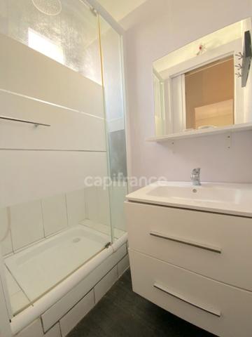 Dpt Alpes Maritimes (06), à vendre LE CANNET maison P5