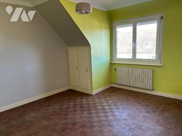 Maison a Vendre à BRIEC, en Finistère Sud (29),  dans le Bourg, Maison élevée sur Sous-sol tota...