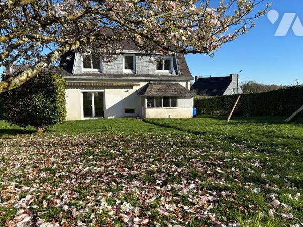 Maison a Vendre à BRIEC, en Finistère Sud (29),  dans le Bourg, Maison élevée sur Sous-sol tota...