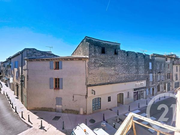 à vendre  300 m2 ST MITRE LES REMPARTS - 13