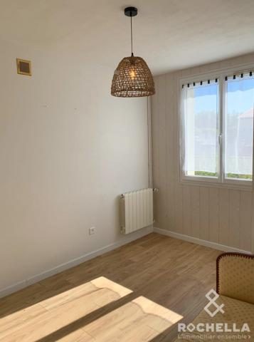 Maison Andilly-Les-Marais 140m2 habitables, 4 chambres, géothermie, jardin, garage.