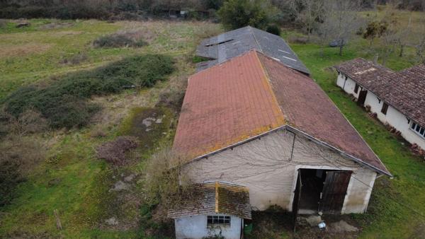 Vente                                                      Maison de village
                        
                     7 pièces                      180 m2                     à Bazas