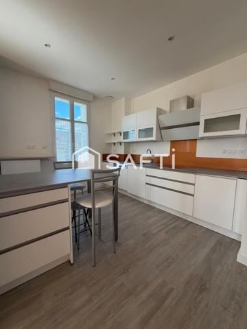 APPARTEMENT  DE PRESTIGE CENTRE VILLE DE CHÂTELLERAULT – BD BLOSSAC