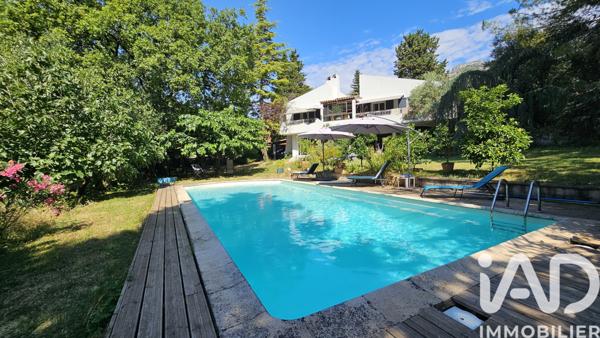 Maison à vendre 6 pièces 204 m² Saint-Jeannet