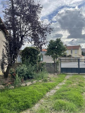 Maison à vendre à Cholet dans le Maine-et-Loire (49300), ref : 49055-68   
Sacré coeur