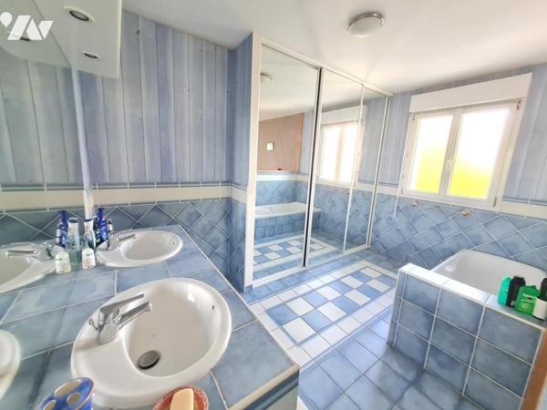 MAISON - A VENDRE - VENDOME (41100)