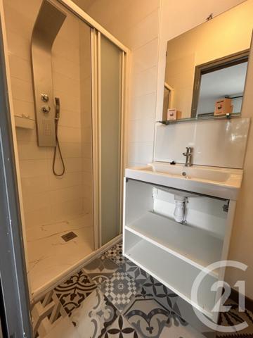 Maison à vendre  20 pièces - 395 m2 POUSSAN - 34