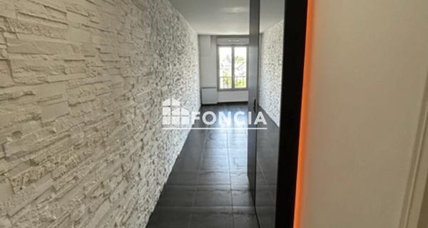 Location Appartement 4 pièces 81.83 m² - Antony 92160
