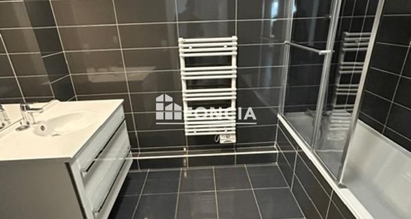 Location Appartement 4 pièces 81.83 m² - Antony 92160