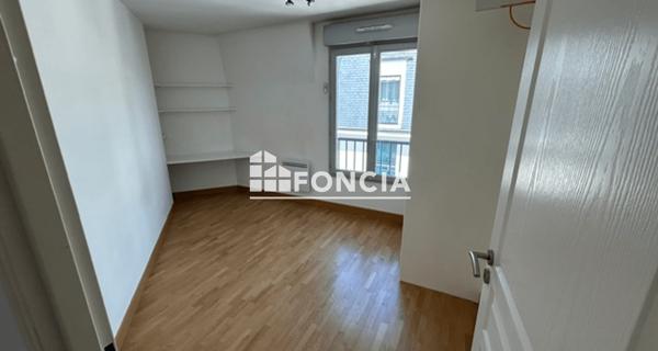 Location Appartement 4 pièces 81.83 m² - Antony 92160