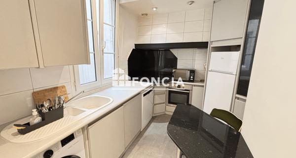 Location Appartement meublé 3 pièces 60.02 m² - Paris 75017
