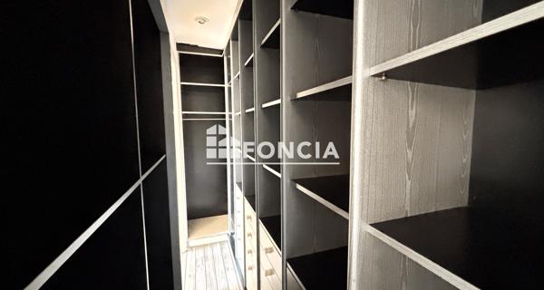 Location Appartement meublé 3 pièces 60.02 m² - Paris 75017