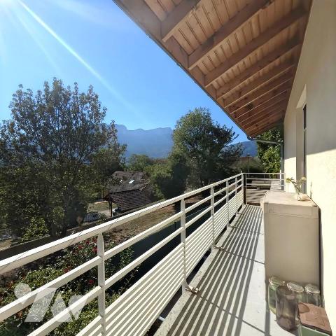 Appartement 4 pièces lumineux avec terrasse vue Vercors et Chartreuse - SAINT EGREVE