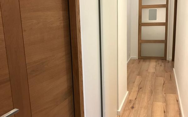 Appartement à vendre    1 pièce • 68 m2 Nyons