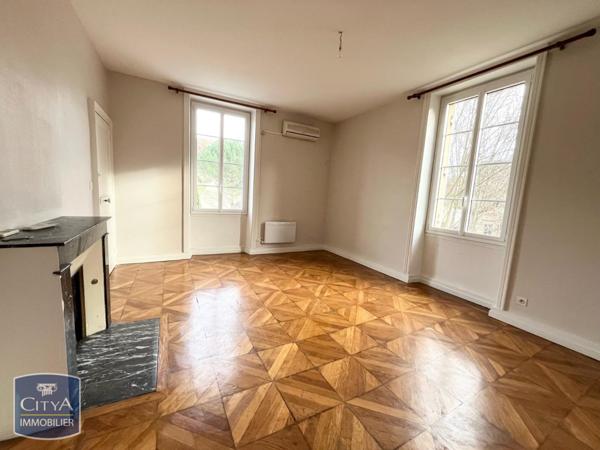 Appartement à louer 5 pièces 132.17m² Sarlat-la-Canéda (24200)