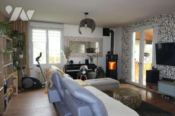 L'HOPITAL-CAMFROUT (29460)- A proximité des commerces, Maison sur un terrain d'une superficie d...