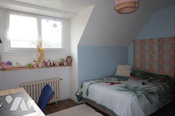 L'HOPITAL-CAMFROUT (29460)- A proximité des commerces, Maison sur un terrain d'une superficie d...