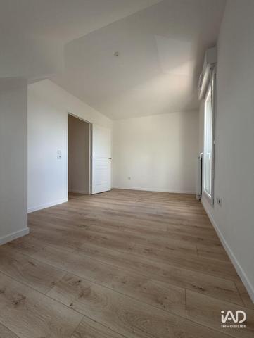 Appartement à vendre 4 pièces 99 m² Saint-Pierre-du-Perray