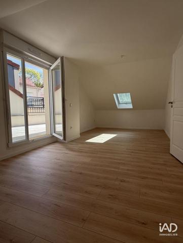 Appartement à vendre 4 pièces 99 m² Saint-Pierre-du-Perray