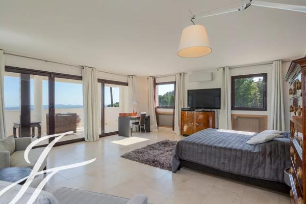 Villa avec vue mer panoramique à louer à Saint Paul de Vence - Domaine Privé