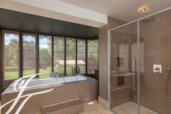 Villa avec vue mer panoramique à louer à Saint Paul de Vence - Domaine Privé
