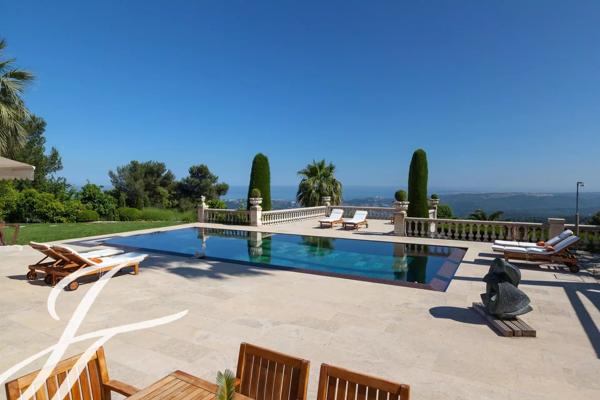 Villa avec vue mer panoramique à louer à Saint Paul de Vence - Domaine Privé