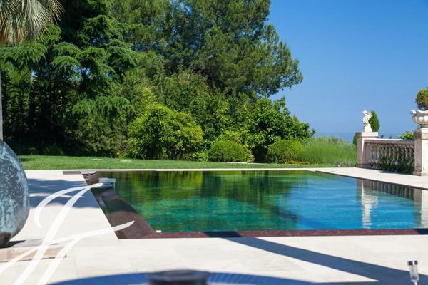 Villa avec vue mer panoramique à louer à Saint Paul de Vence - Domaine Privé