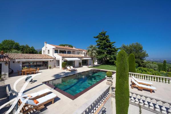 Villa avec vue mer panoramique à louer à Saint Paul de Vence - Domaine Privé
