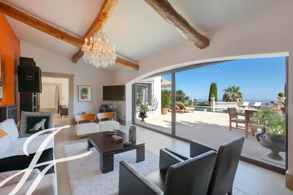 Villa avec vue mer panoramique à louer à Saint Paul de Vence - Domaine Privé