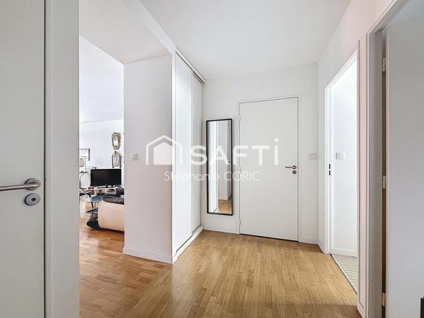 CALME - TERRASSE - PAS DE TRAVAUX À PRÉVOIR