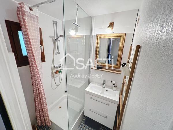 Appartement Vue Mer  à proximité immédiate des plages - Visite Virtuelle immobilère sur rendez vous