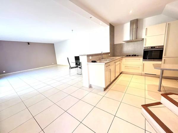 Vente Appartement 5 pièces 122 m2 à Aubagne