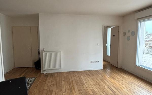 Appartement à vendre    4 pièces • 70 m2 Le Bourget