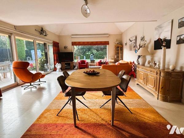 VILLENEUVE D'ASCQ MAISON D'architecte de 200 m² avec piscine